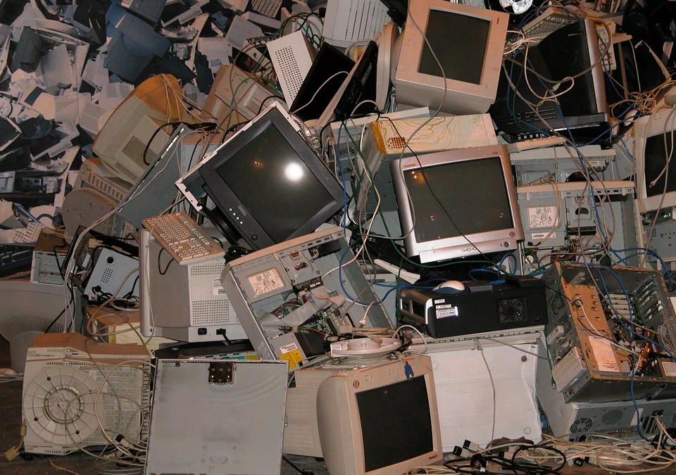 4 Ways To Reduce Electronic Waste In Your Business