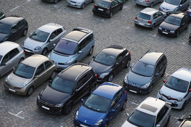 4 Things Your Business’ Parking Lot Needs