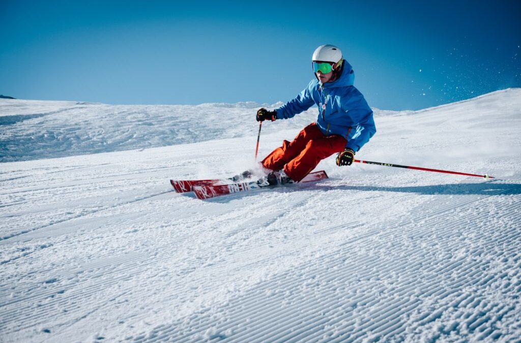 First -Time Skier? Take These Tips for a Super Time on the Slopes!